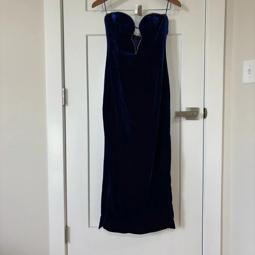 Bardot Elegant Blue Velvet Strapless Dress - Picture 1 of 6